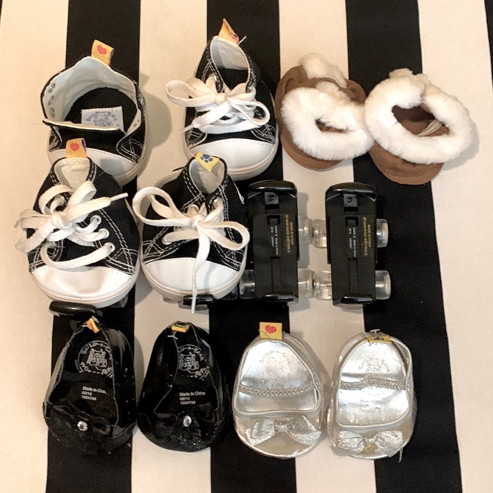 💕💦Build-A-Bear shoe lot w/skates! 💦💕